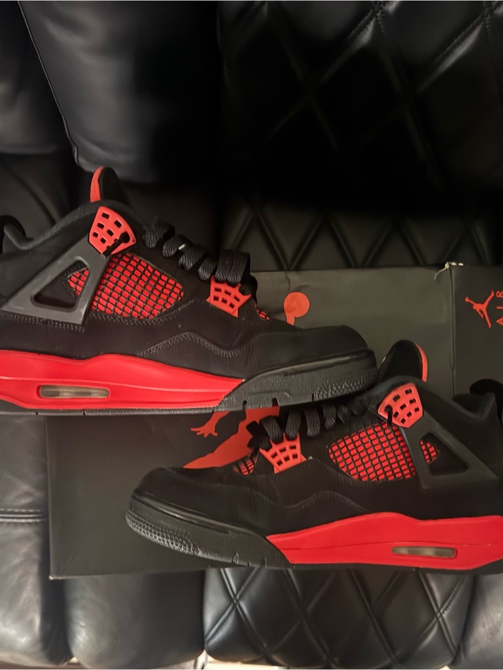 Jordan Men's Black and Red Retro Basketball Sneakers